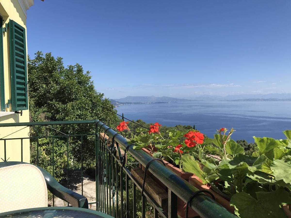 Theea Cottage - Wonderful Sea Views Hlomósz Kültér fotó